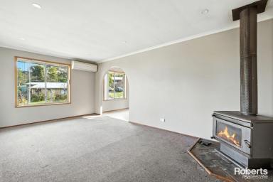 House For Lease - TAS - Claremont - 7011 - Comfortable Family Living Close to Shops and Transport  (Image 2)