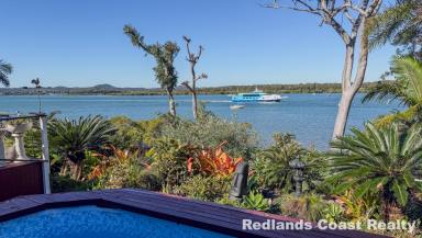 House For Sale - QLD - Lamb Island - 4184 - Waterfront Paradise with Deep Water Access on Nearly Half an Acre  (Image 2)