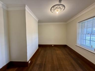 House For Lease - NSW - Little Hartley - 2790 - Charming Cottage with Stunning Views!  (Image 2)