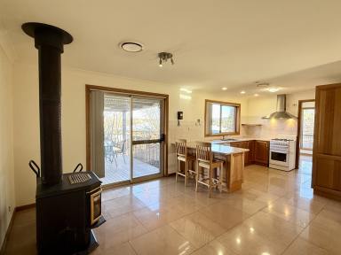 House For Lease - NSW - Cooma - 2630 - 12 Alkoomi Place, Cooma  (Image 2)