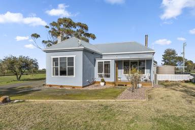 Lifestyle For Sale - VIC - Leslie Manor - 3260 - Discover Your Private Country Escape!  (Image 2)