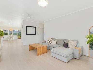 House For Sale - NSW - Bega - 2550 - SIMPLY MOVE IN AND RELAX!  (Image 2)