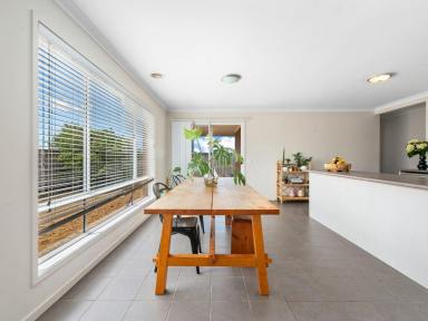 House For Lease - VIC - East Bairnsdale - 3875 - FOUR BEDROOM HOME IN EAST BAIRNSDALE  (Image 2)