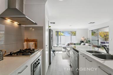 House For Sale - WA - Greenwood - 6024 - LOW MAINTENANCE MODERN LIVING!  (Image 2)