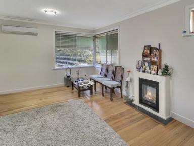 House For Sale - VIC - Bairnsdale - 3875 - FAMILY HOME IN PRIME POSITION!  (Image 2)