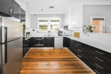 House For Sale - NSW - Tumut - 2720 - Location, Location, Location.  (Image 2)