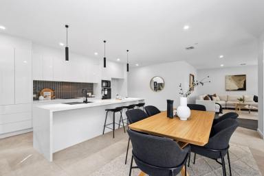 House For Sale - VIC - Golden Square - 3555 - Sophistication and Luxury  (Image 2)