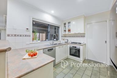 House For Sale - VIC - Mildura - 3500 - Comfort, Space & A Great Court Location  (Image 2)