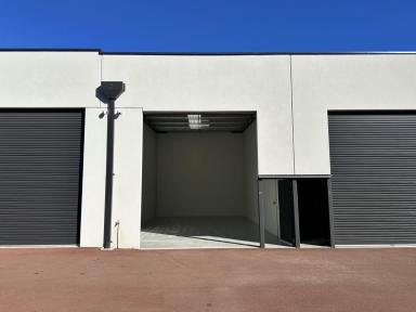 Showrooms/Bulky Goods For Lease - WA - Cockburn Central - 6164 - Secure, High-Truss Storage | 61 SQM | Convenient Location  (Image 2)