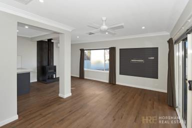 House For Lease - VIC - Horsham - 3400 - Stylish Three-Bedroom Living with Shed Near Southbank  (Image 2)