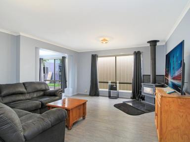 House For Sale - VIC - Lucknow - 3875 - TIDY HOME IN QUIET COURT  (Image 2)