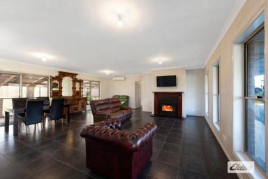 Acreage/Semi-rural For Sale - VIC - Sedgwick - 3551 - MODERN LIVING IN SCENIC SEDWICK  (Image 2)