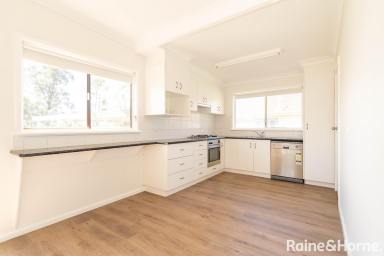 House For Lease - NSW - Ashmont - 2650 - NEAT & TIDY 3 BEDROOM HOME WITH LARGE YARD AND SHED  (Image 2)
