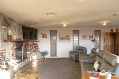 Lifestyle For Sale - TAS - Loyetea - 7316 - 'ROCKING RANCH'  (Image 2)