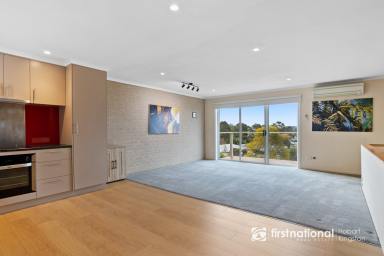 Unit For Lease - TAS - Blackmans Bay - 7052 - Stylish 2 Bedroom Unit  (Image 2)