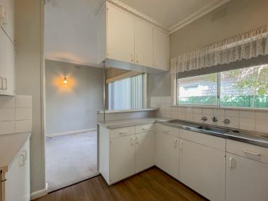 Townhouse For Lease - VIC - Swan Hill - 3585 - Comfortable & Convenient Two-Bedroom Living  (Image 2)