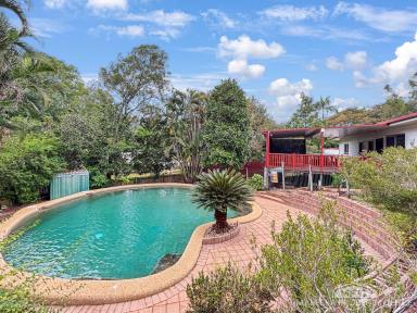 House For Sale - QLD - Mareeba - 4880 - PRIVATE, SOLID & MADE FOR ENTERTAINING  (Image 2)