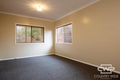 House Leased - NSW - Glen Innes - 2370 - Beautiful 3-Bedroom Home in a Convenient Location  (Image 2)