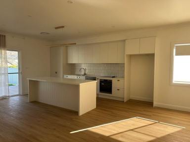 House For Lease - NSW - Moree - 2400 - 31 Sunnyside Road, Moree, NSW, 2400  (Image 2)