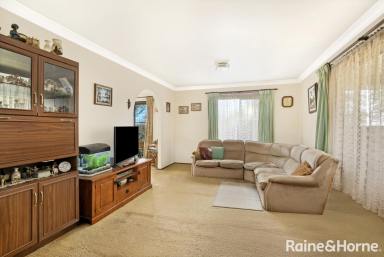 House Auction - NSW - Bowral - 2576 - Old Bowral Renovators Delight  (Image 2)