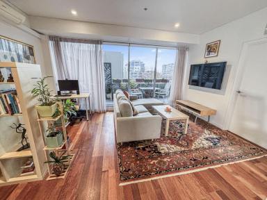 Apartment Leased - VIC - Port Melbourne - 3207 - Resort-Style Living and Fully Furnished Just 100m from the Beach: Bright & Spacious Bayview Apartment  (Image 2)