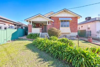 House Auction - NSW - Tamworth - 2340 - Sought after 1930s Bungalow with separate Secondary Dwelling in Prime West Tamworth.  (Image 2)