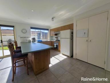 House For Lease - NSW - Worrigee - 2540 - 5 Bedroom home with Pool  (Image 2)