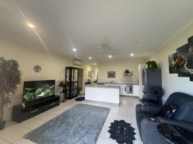 Unit For Sale - QLD - Tully - 4854 - Low Maintenance Unit  (Image 2)