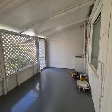 Unit Leased - QLD - Parramatta Park - 4870 - Large Upstairs Unit  (Image 2)