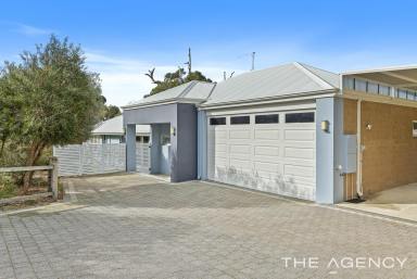 House For Sale - WA - Dawesville - 6211 - A Rare Offering in Timbers Edge—Estuary Outlook, Oversized Block & Ultimate Access  (Image 2)