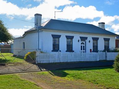 House For Sale - TAS - Bothwell - 7030 - History, space and character all in one  (Image 2)