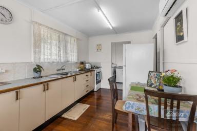 House For Sale - QLD - Tiaro - 4650 - SPECTACULAR VIEWS, PEACEFUL LIFE  (Image 2)