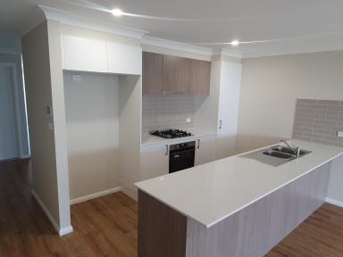 Duplex/Semi-detached For Lease - NSW - Tamworth - 2340 - FOUR BEDROOMS IN CALALA  (Image 2)
