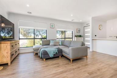 House For Sale - VIC - Flora Hill - 3550 - Modern 3 Bedroom Investment in Prime Flora Hill Location  (Image 2)