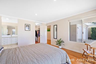 House For Sale - WA - Atwell - 6164 - Style and Space in a Sought-After Location!  (Image 2)