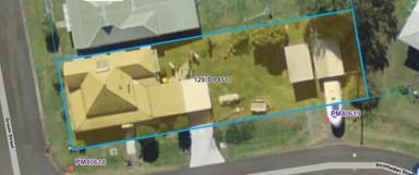 House For Sale - NSW - Kyogle - 2474 - LOVELY HOME, LARGE BLOCK, GREAT INVESTMENT  (Image 2)