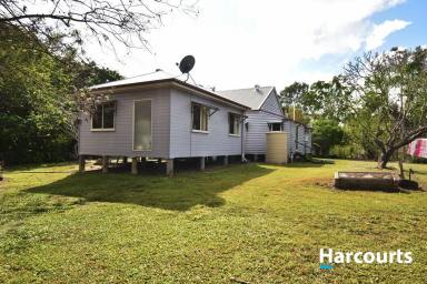 House For Sale - QLD - Gin Gin - 4671 - LOSE YOURSELF IN THE POTENTIAL  (Image 2)