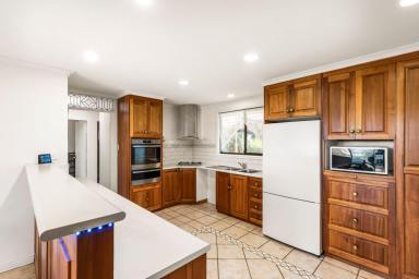 House For Sale - VIC - Lockwood South - 3551 - Spacious Lockwood South Retreat!  (Image 2)