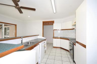 House For Lease - QLD - Edmonton - 4869 - Large Fully Tiled Home - Pool - Leafy Setting  (Image 2)
