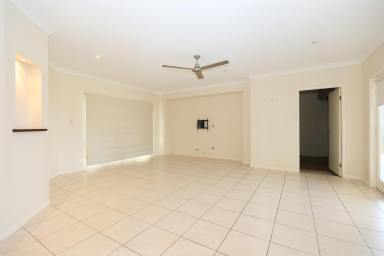 House For Lease - QLD - Bentley Park - 4869 - Beautiful Family Entertainer – Large Block - Shed – Side Access  (Image 2)
