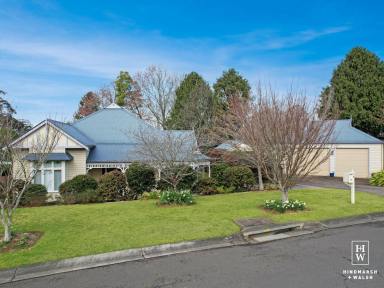 House For Sale - NSW - Bundanoon - 2578 - Stunning Harkaway Masterpiece with Grand Proportions and Timeless Elegance  (Image 2)