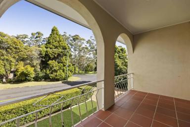 House For Sale - QLD - Rangeville - 4350 - Big Family Home with Position and Potential!  (Image 2)