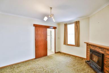 House For Sale - VIC - Mildura - 3500 - DUAL OCCUPANCY OPPORTUNITY!  (Image 2)