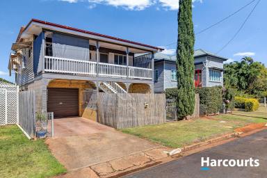 House For Sale - QLD - Childers - 4660 - A PIECE OF CHILDERS HISTORY  (Image 2)