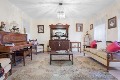 House For Sale - VIC - Mildura - 3500 - THE RIGHT CHOICE FOR YOU  (Image 2)
