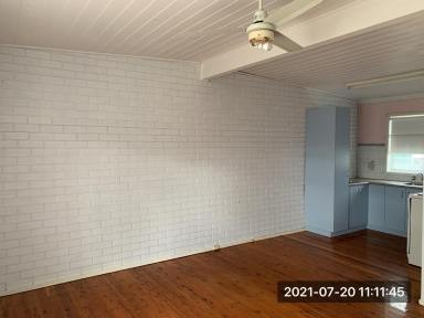 Unit For Lease - NSW - Quirindi - 2343 - For Rent - Neat & Tidy 2-Bedroom Flat  (Image 2)