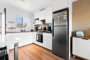 Unit For Sale - WA - Maylands - 6051 - Top-Floor Living with a Sunlit North-Facing Balcony  (Image 2)