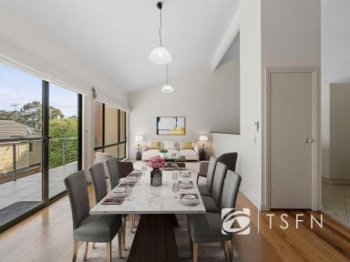 Townhouse For Sale - VIC - Flora Hill - 3550 - Contemporary Townhouse in Prime Flora Hill Location  (Image 2)