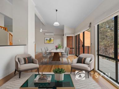 Townhouse For Sale - VIC - Flora Hill - 3550 - Contemporary Townhouse in Prime Flora Hill Location  (Image 2)