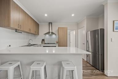 House For Sale - WA - Kardinya - 6163 - Smart, Stylish and Secure!  (Image 2)